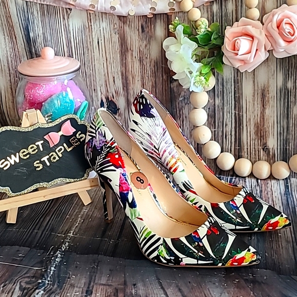 Jessica Simpson Shoes - BEAUTIFUL JESSICA SIMPSON PUMPS! CASSANI 8